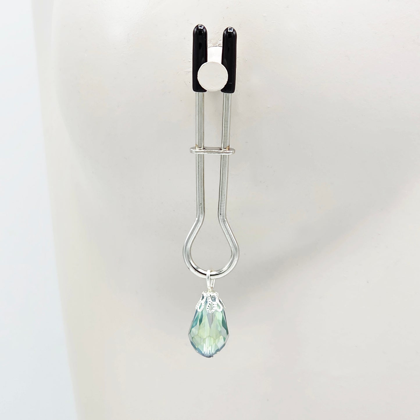 Iris Crystal Straight Tweezer Nipple Clamps