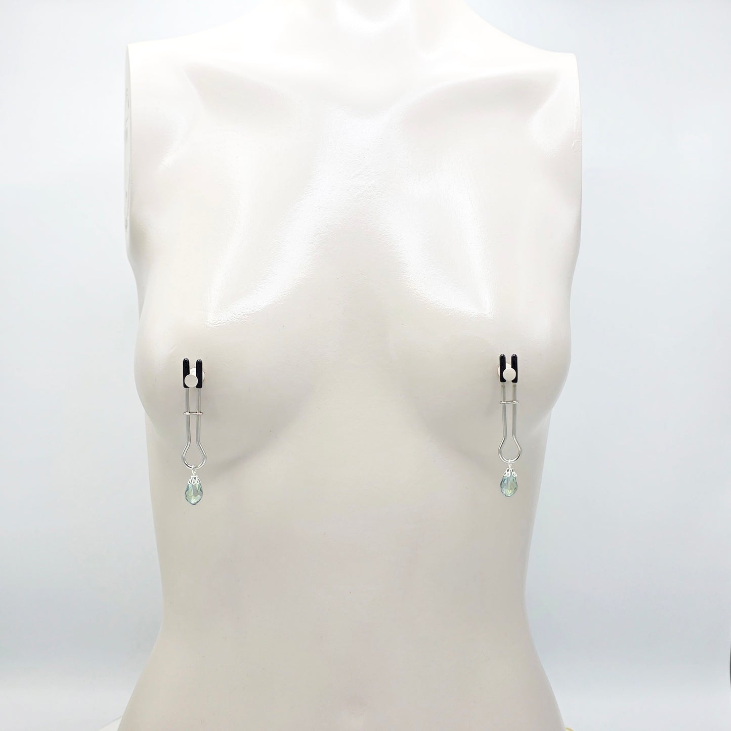 Iris Crystal Straight Tweezer Nipple Clamps