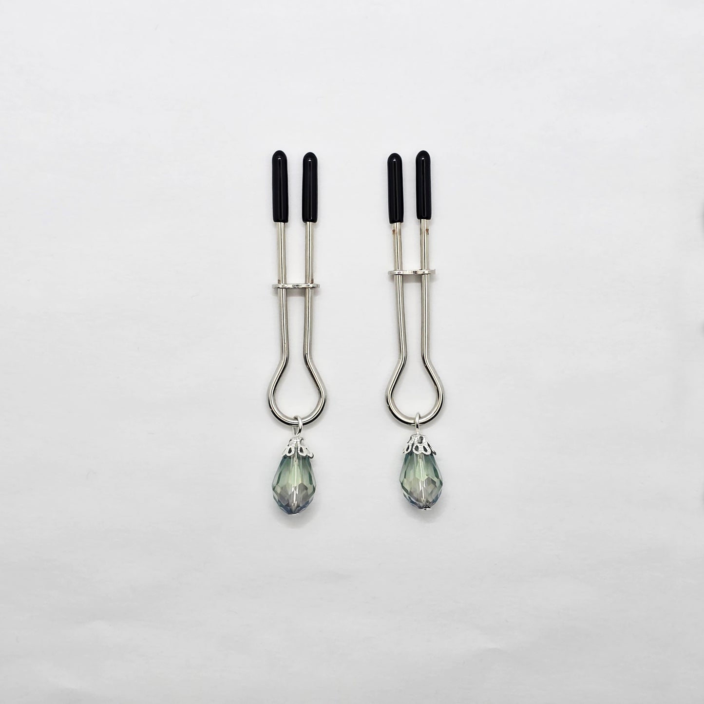 Iris Crystal Straight Tweezer Nipple Clamps