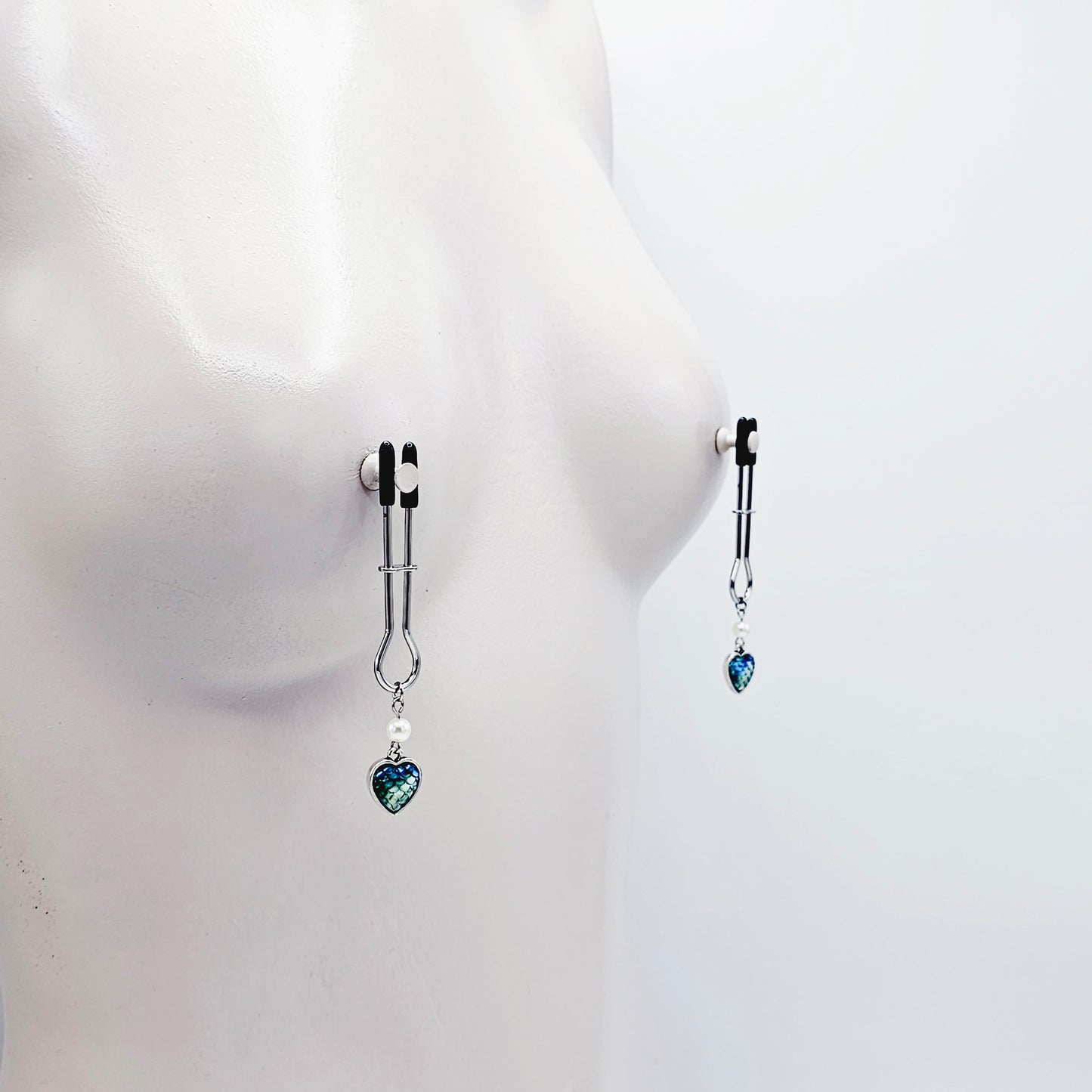 Mermaid/Dragon Scale Heart Straight Tweezer Nipple Clamps