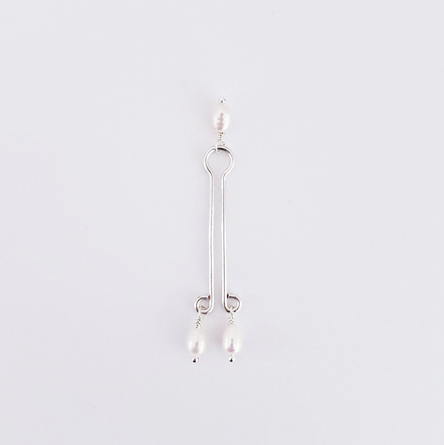 Non Piercing Intimate Labia Clip with Pearls.
