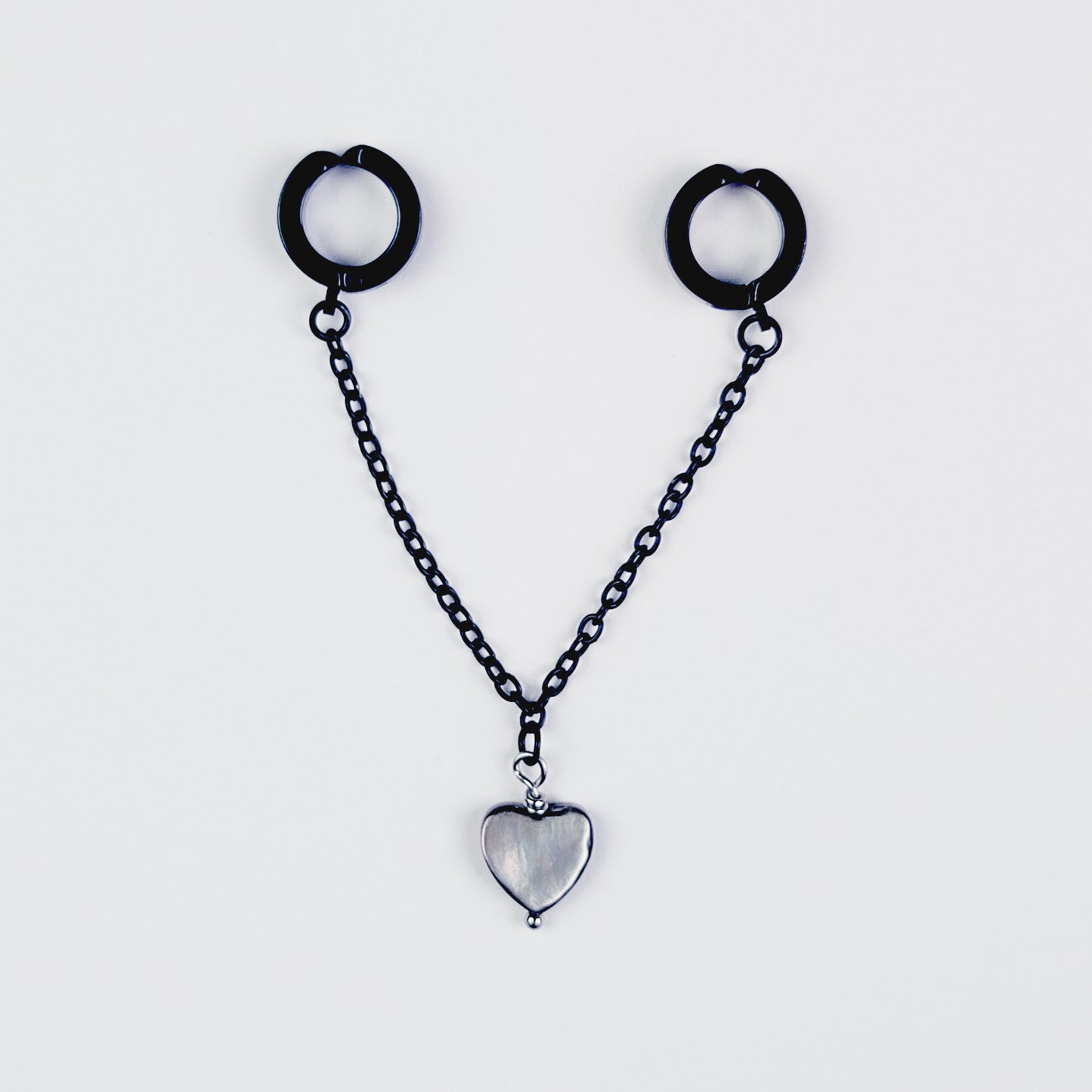 Labia Chain Dangle, Non Piercing, Black with Shell Heart.