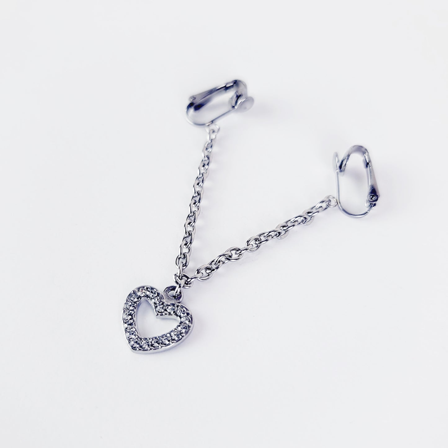 Labia Jewelry with Sparkling Heart. Stainless Steel Non Piercing Labia Chain Dangle.