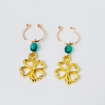 Gold Non-Piercing Nipple Rings with green crystal beads and four leaf clovers