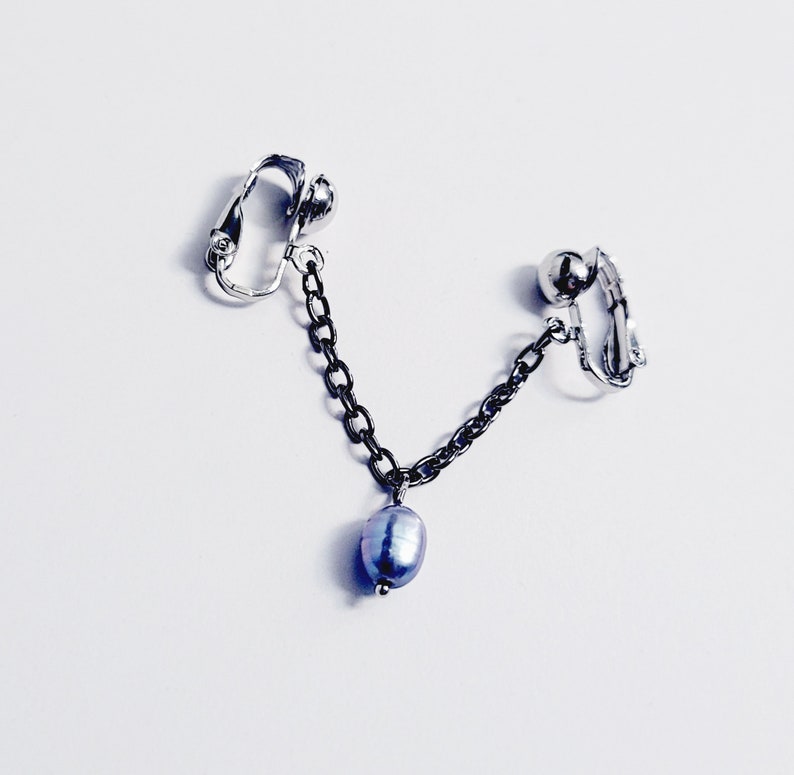 Pearl Labia Chain Dangle, Non-Piercing