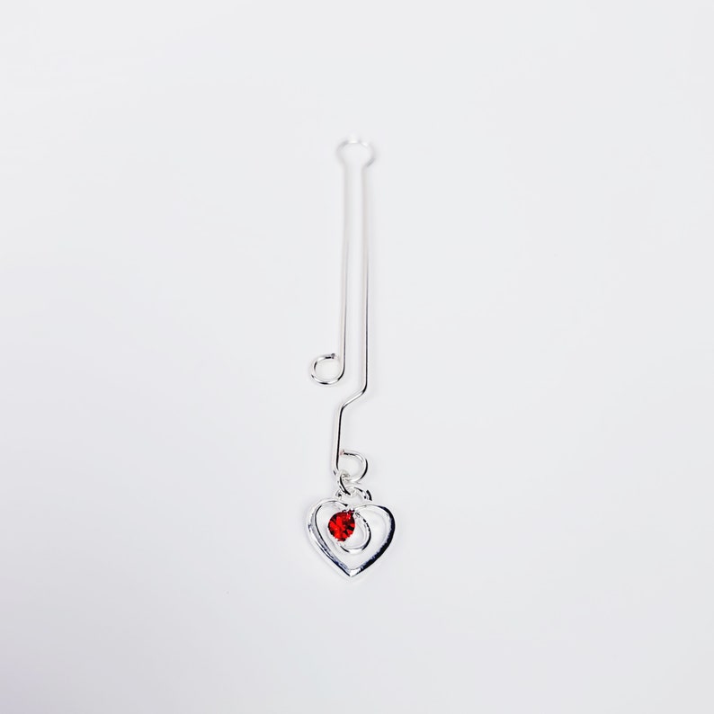 Labia Clip with Heart and Gem