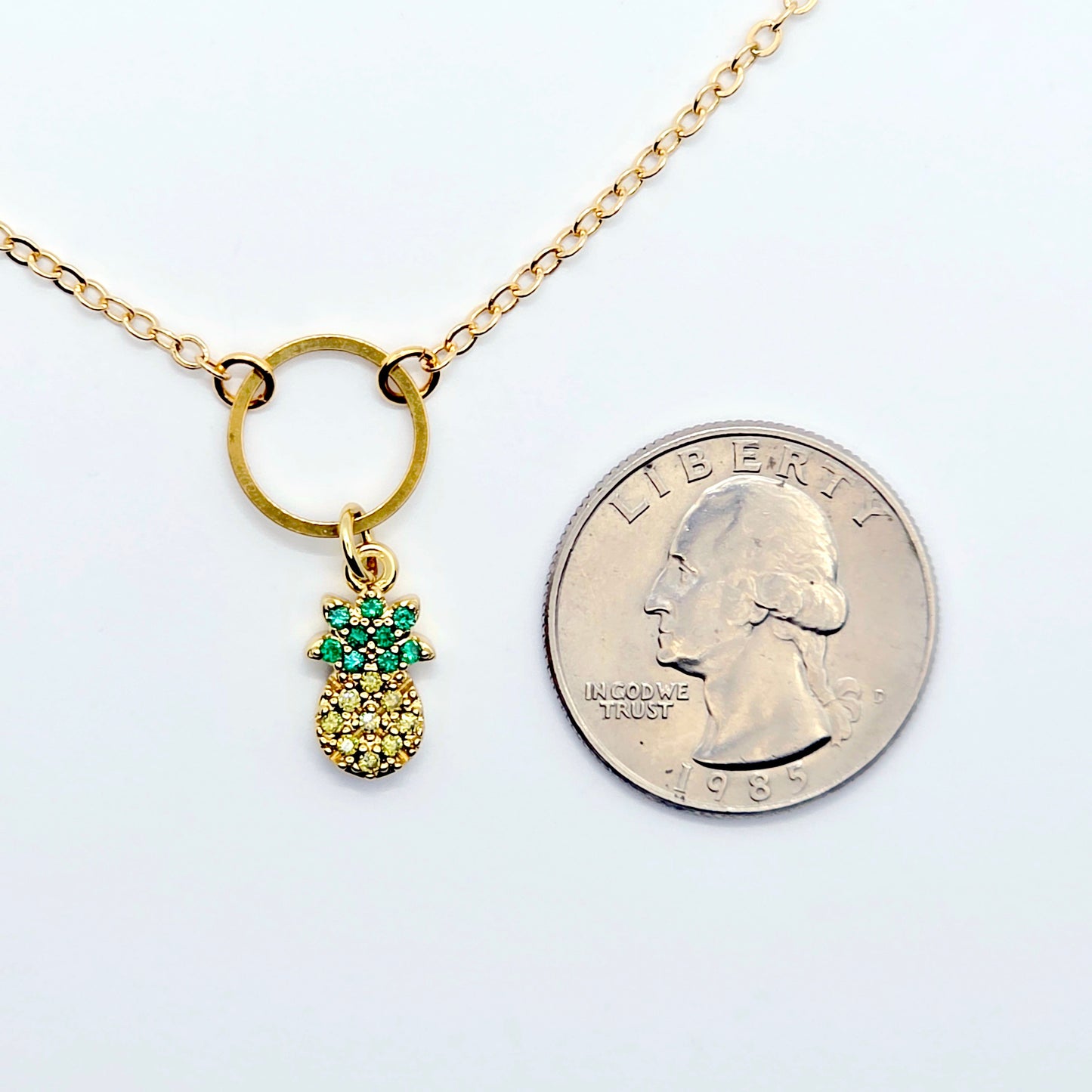 Discreet Day Collar with Pineapple. 18K Gold Circle of O Choker Necklace.