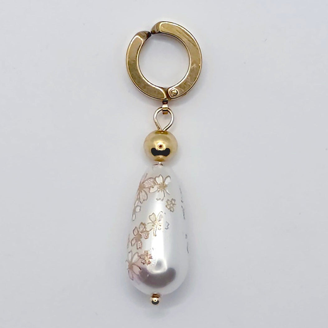 Gold VCH Clip with Painted Pearl 