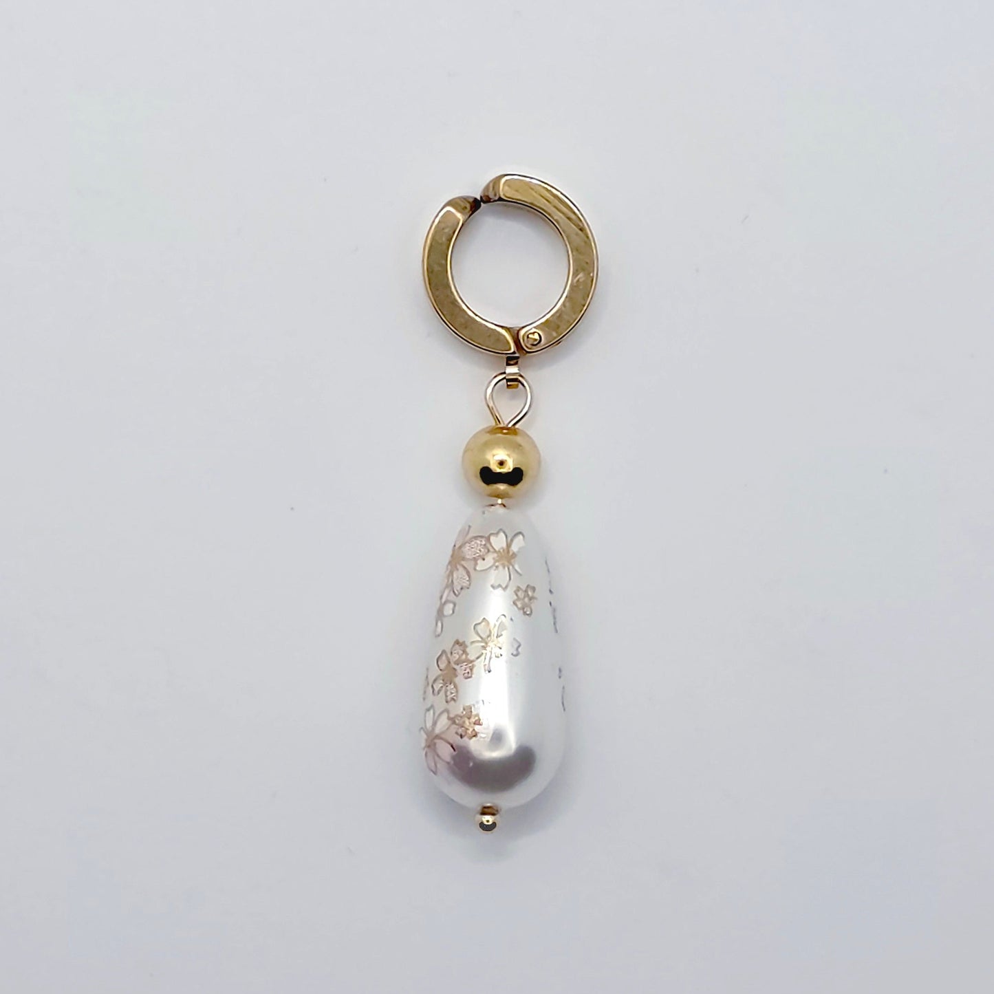 Gold VCH Clip with Painted Pearl 