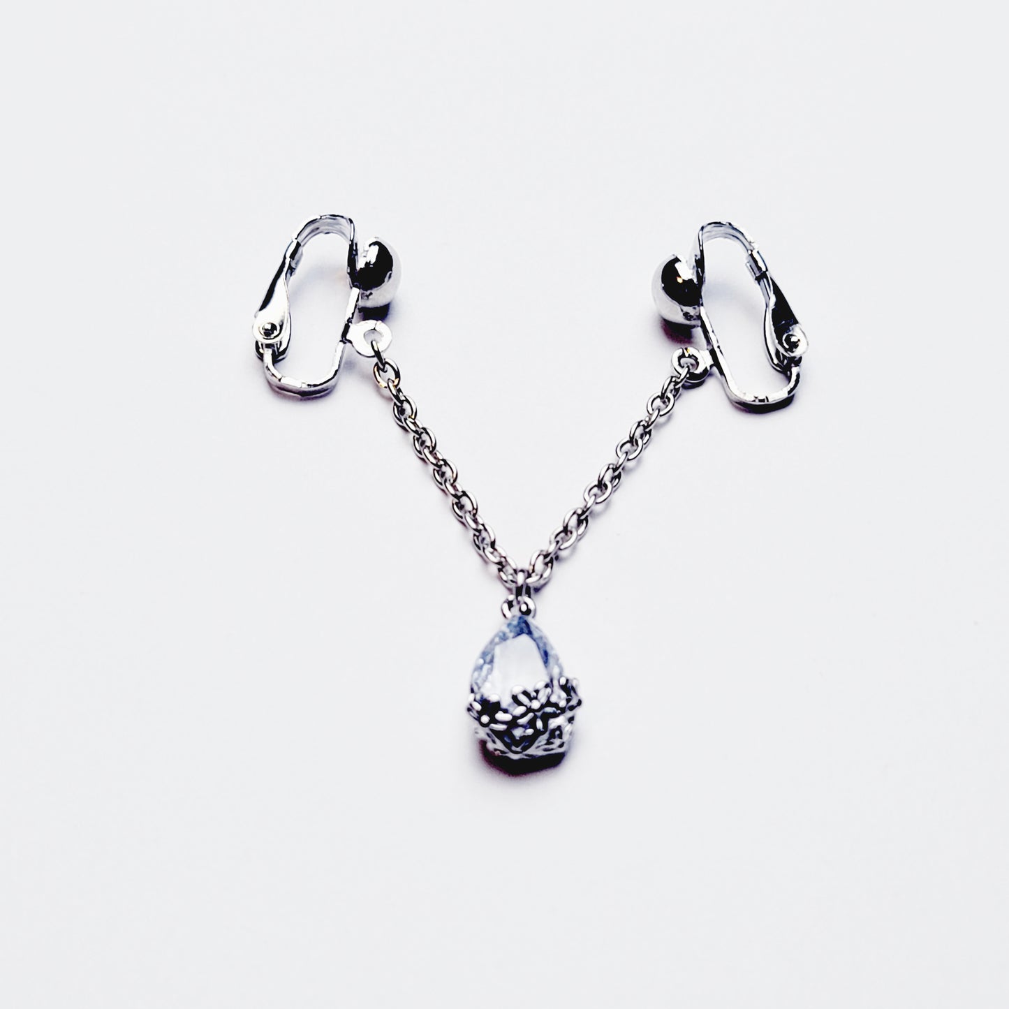 Labia Chain Dangle with Cubic Zirconia