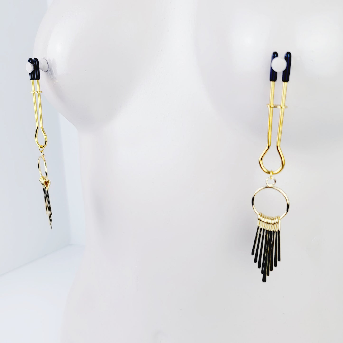 Straight Tweezer Nipple Clamps, Gold, with Dangles.