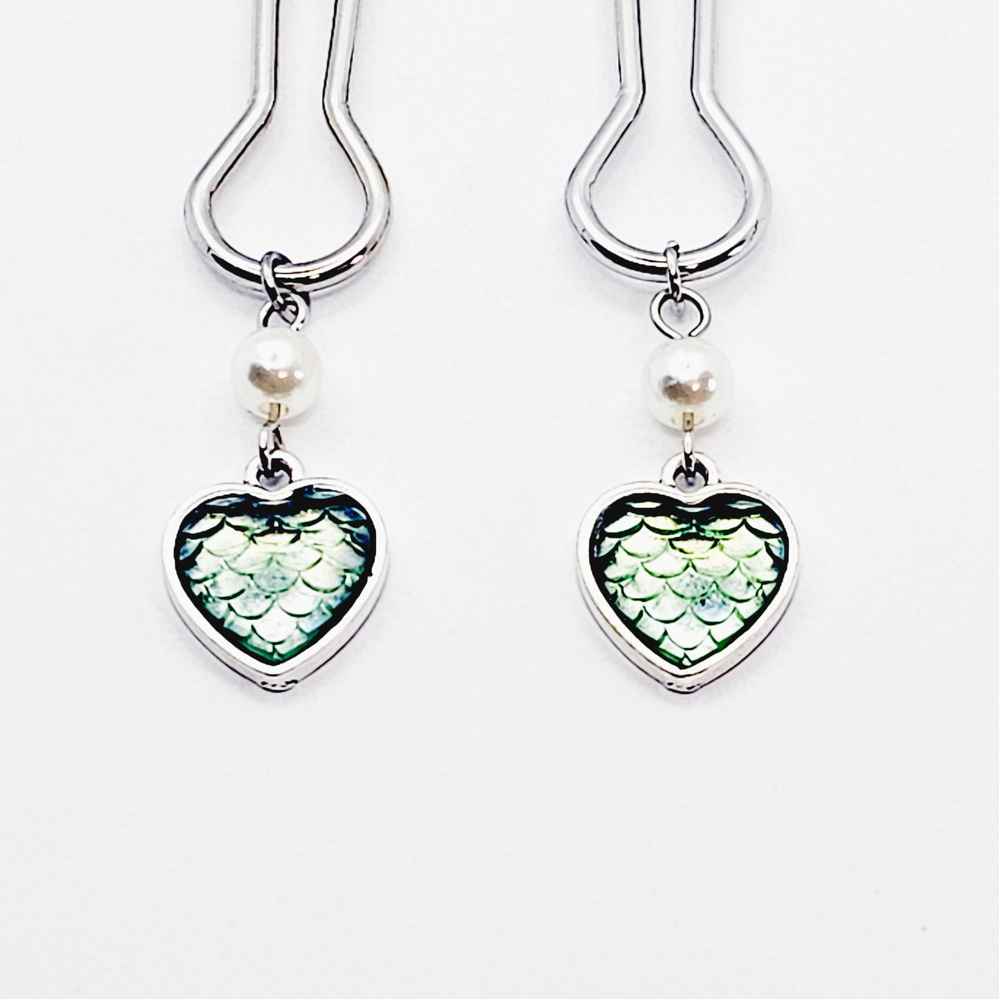 Mermaid/Dragon Scale Heart Straight Tweezer Nipple Clamps