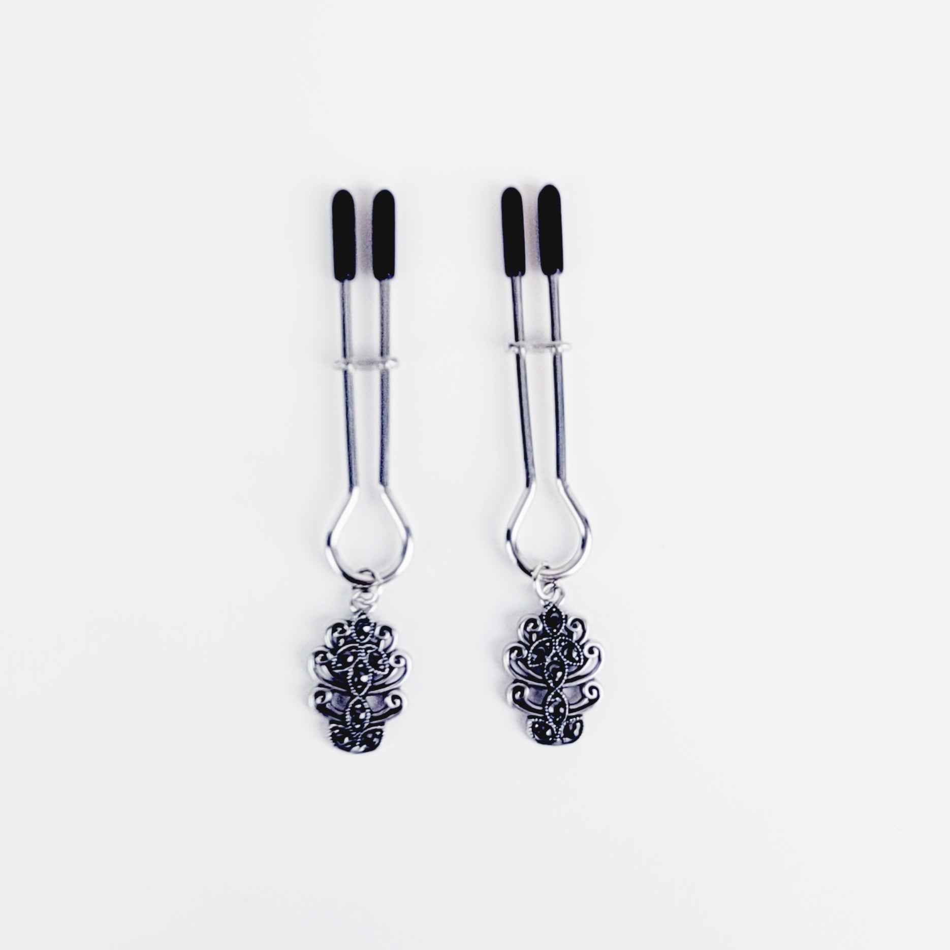 Straight Tweezer Nipple Clamps