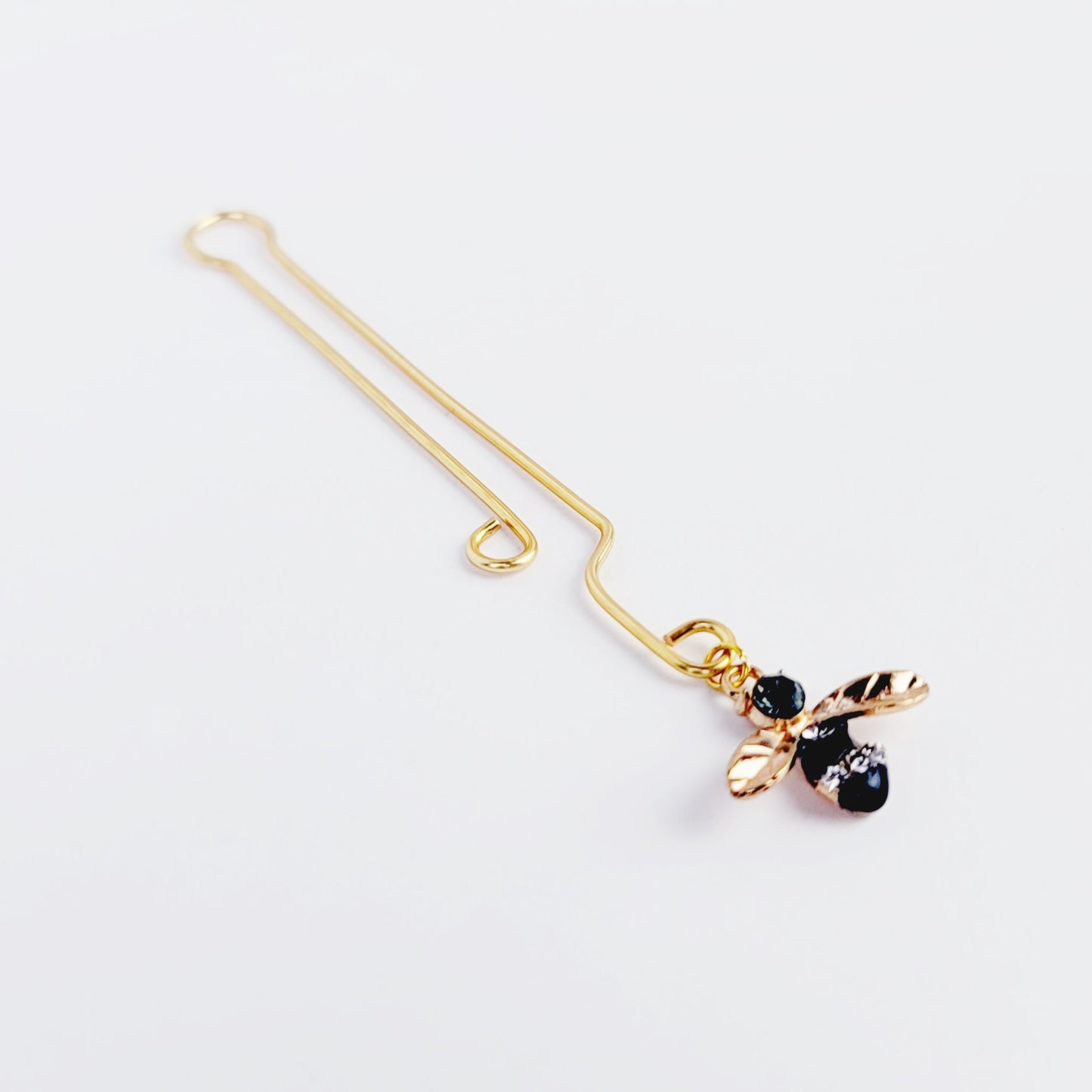 Clitoral/Labia Clip. Gold with Gemstone Bee