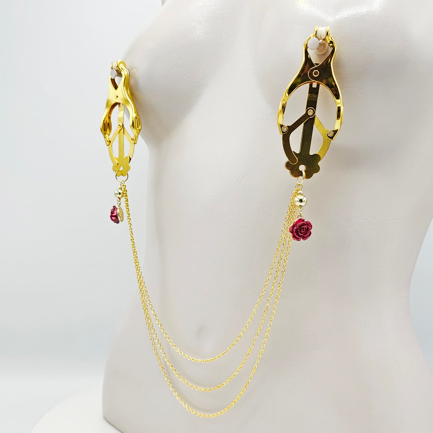 Gold Clover Clamps with Multi Chains Attached and Red Roses.