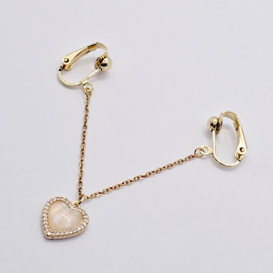 Gold Stainless Steel and Cubic Zirconia Heart Labia Chain Dangle