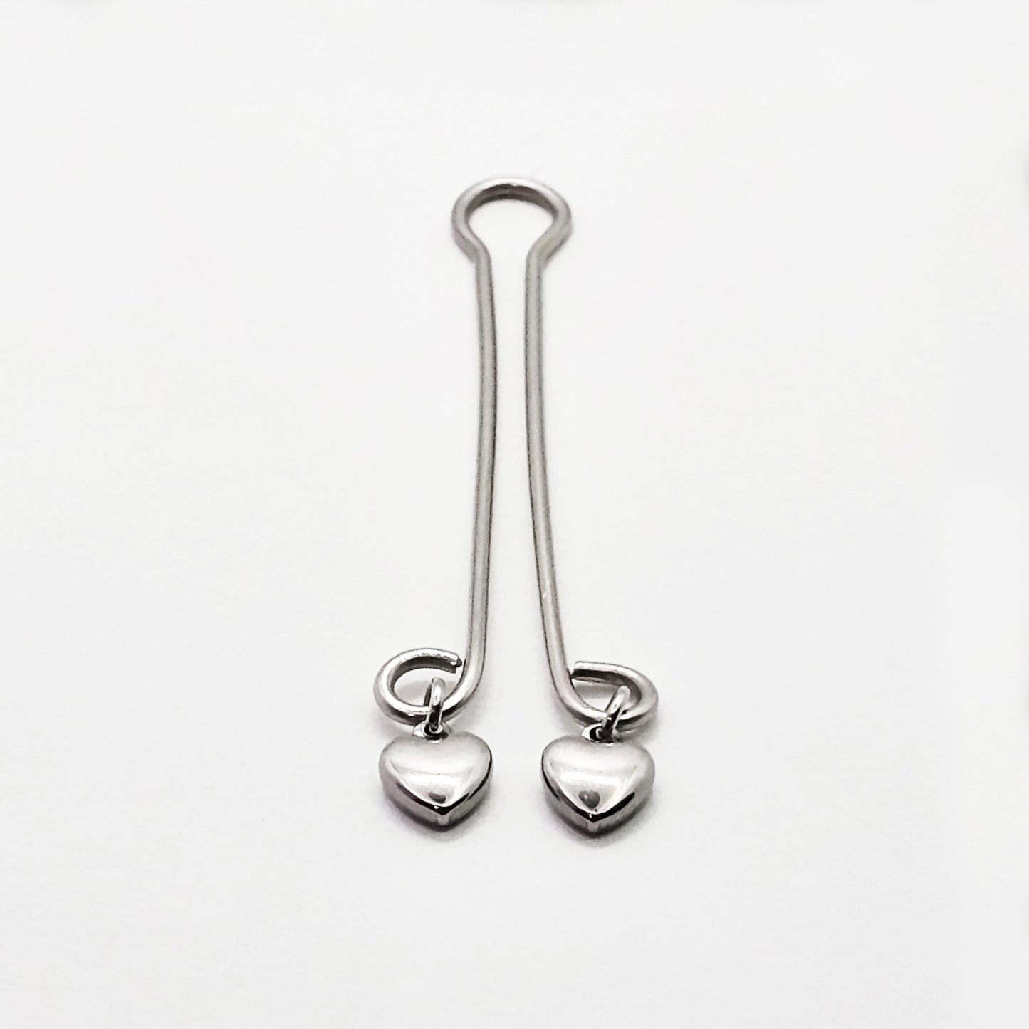 Labia Clip with Hearts, Stainless Steel. Non Piercing Clit Clip Vaginal Jewelry.