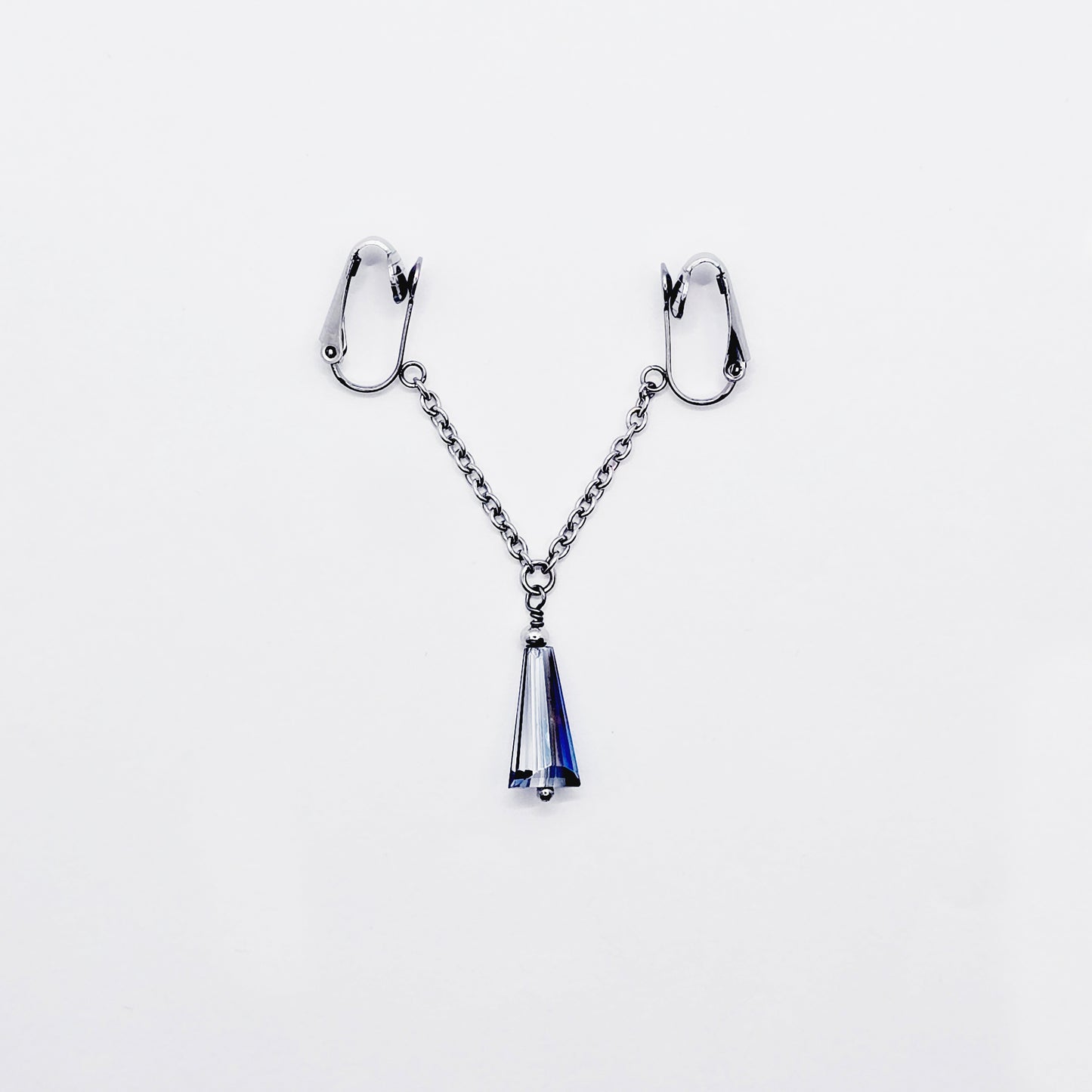 Non Piercing Labia Chain Dangle, Stainless Steel, with Crystal.