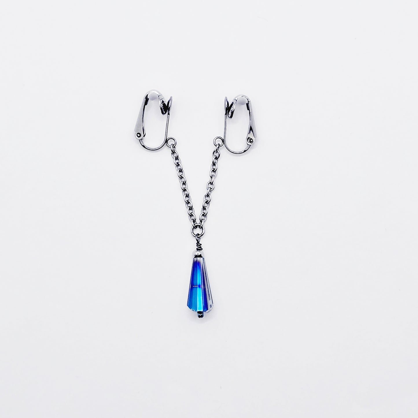 Non Piercing Labia Chain Dangle, Stainless Steel, with Crystal.