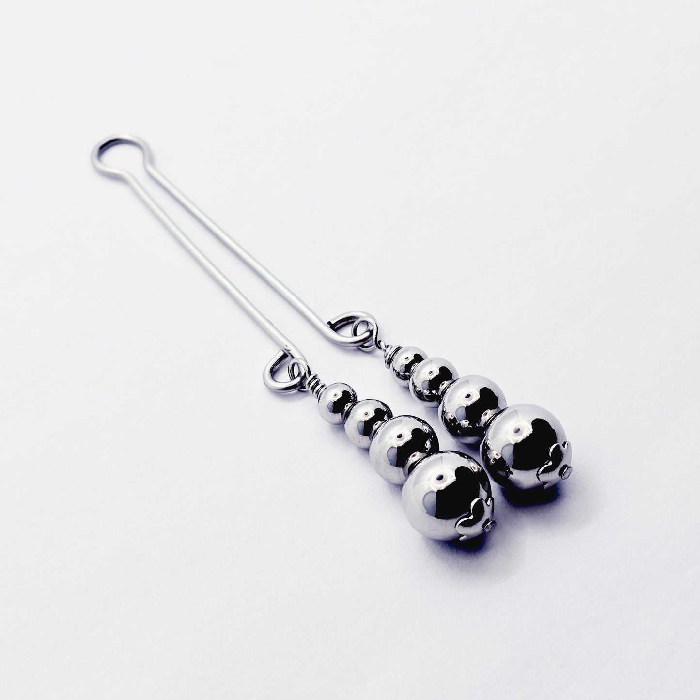 Stainless Steel Clit Clamp / Labia Clip with Weighted Beads