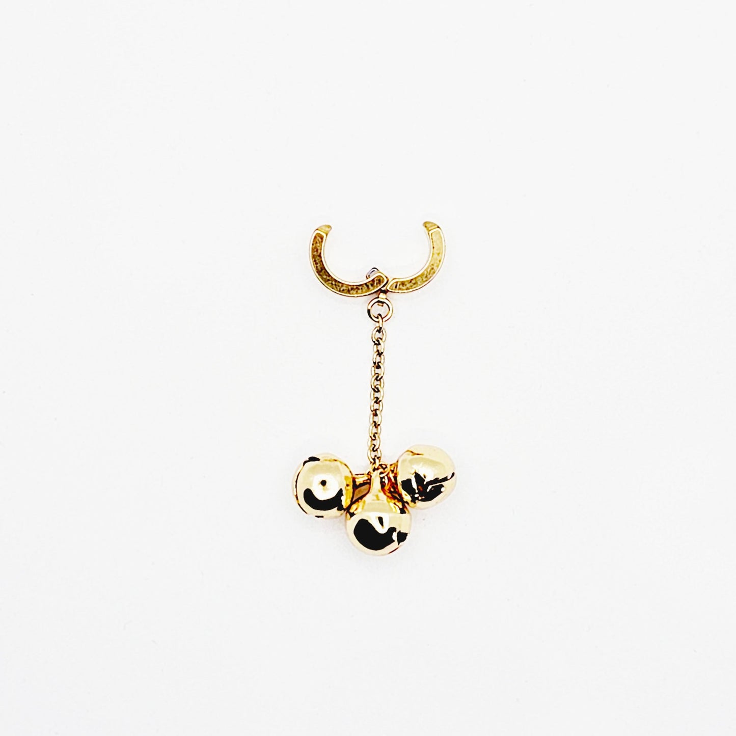 Genital Jewelry Clip with Bells, Stainless Steel. In Gold or Silver. Non Piercing Clitoral Jewelry.