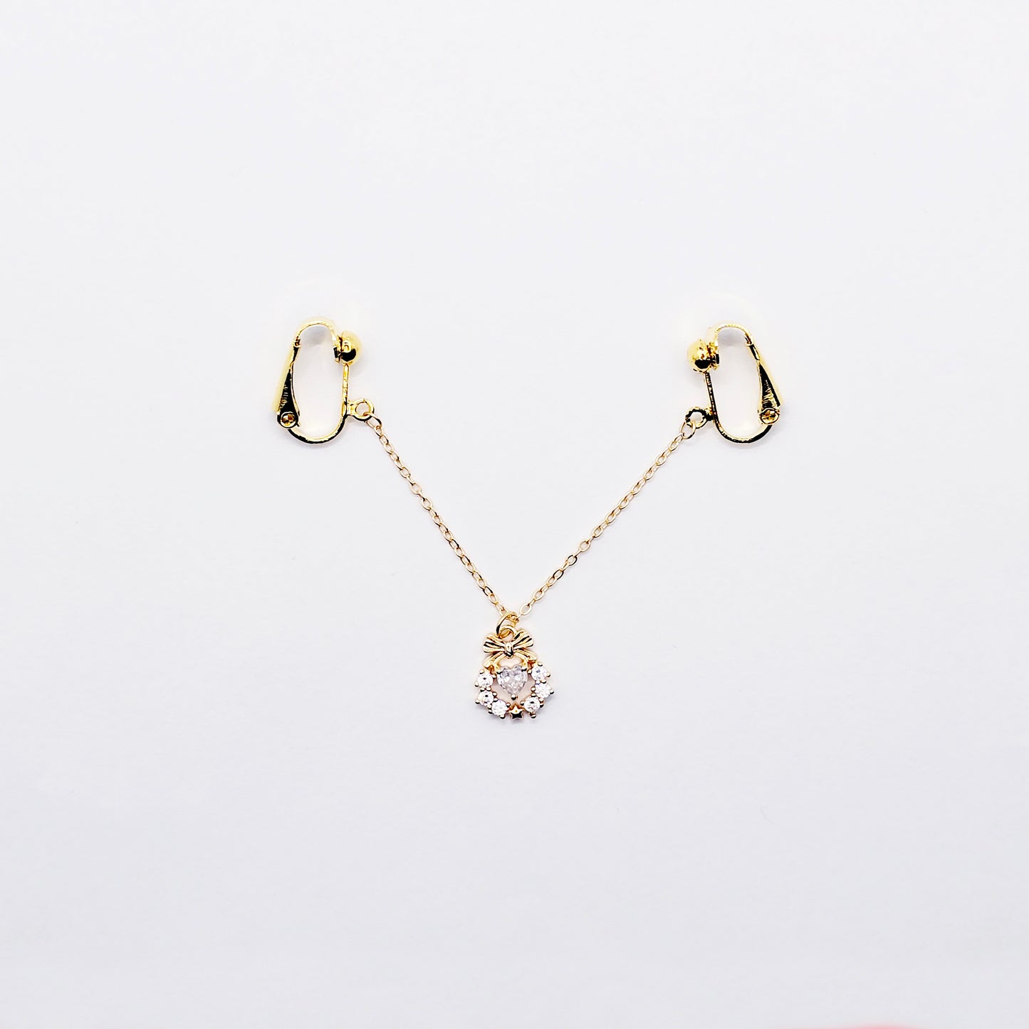 18K Gold and Cubic Zirconia Holiday Wreath Labia Chain Dangle