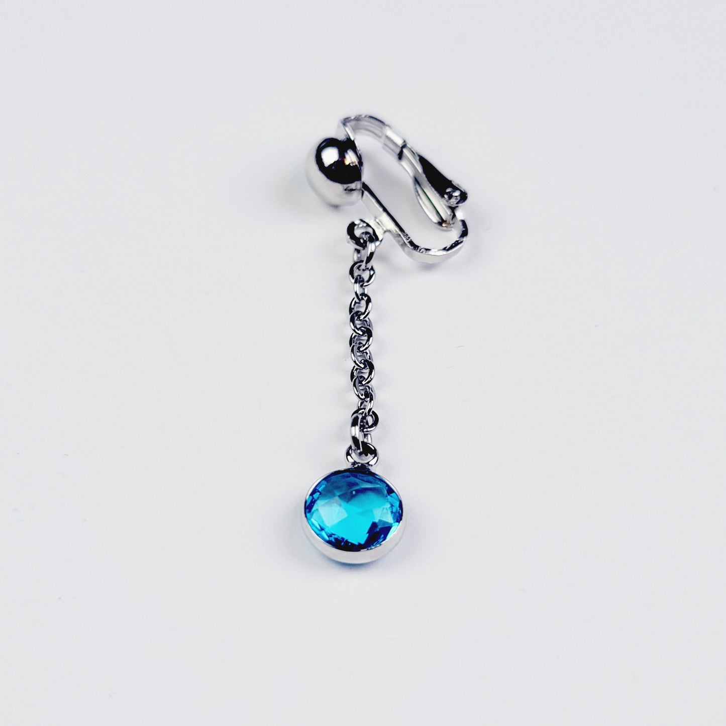 Non Piercing VCH Clip with Stainless Steel Chain and Blue Gemstone. Vaginal Clitoral Jewelry