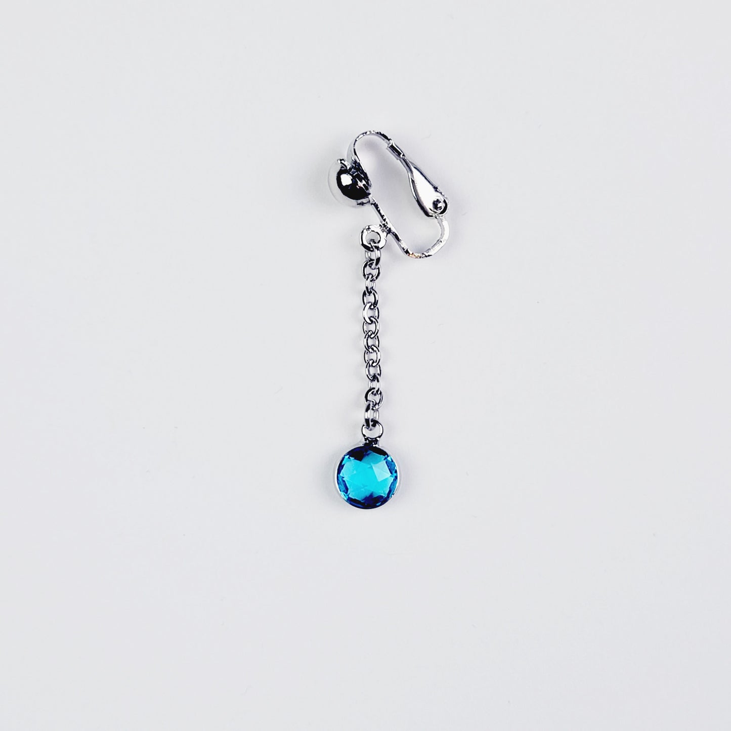 Non Piercing VCH Clip with Stainless Steel Chain and Blue Gemstone. Vaginal Clitoral Jewelry