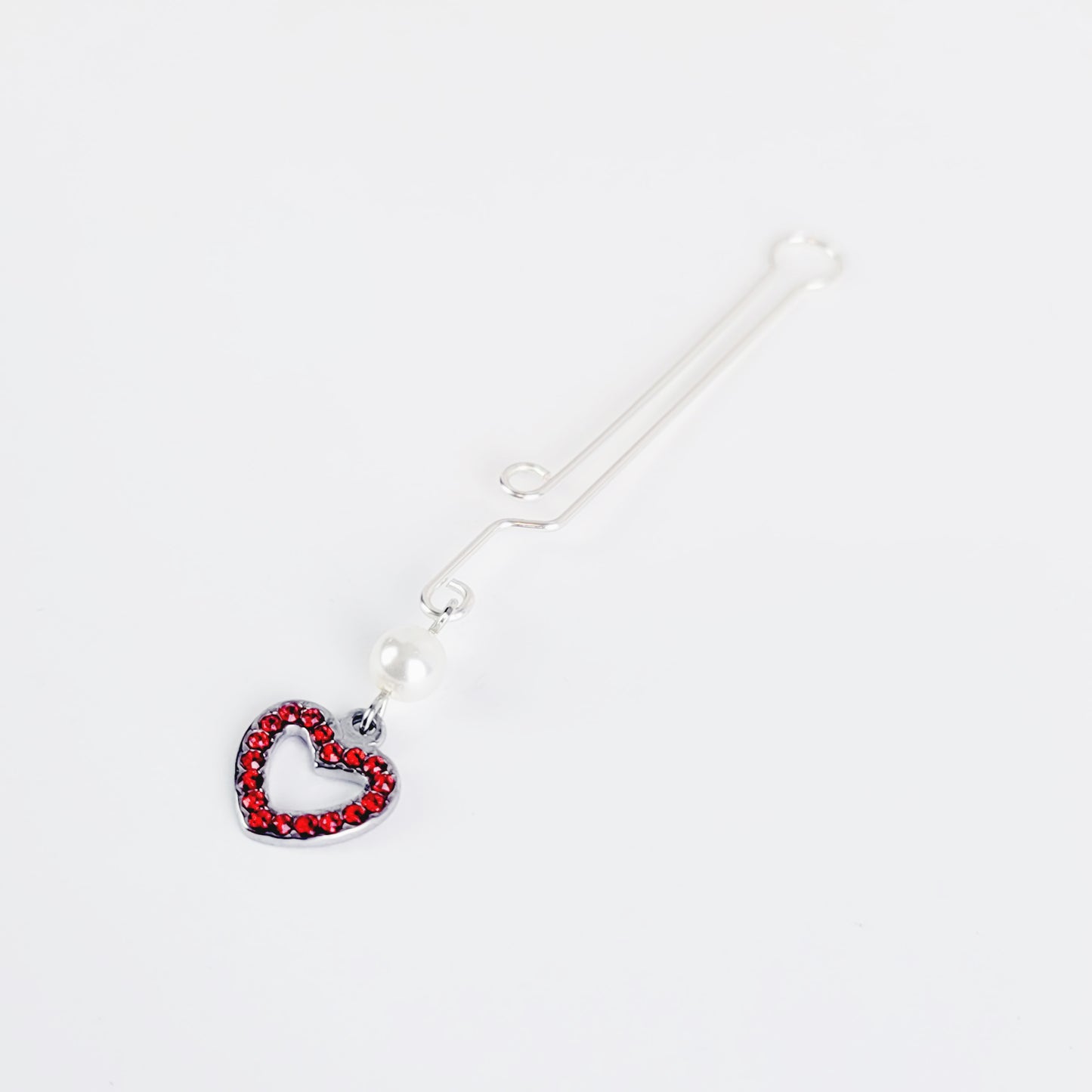Labia Clip with Pearl and Heart. Non Piercing Intimate Jewelry, Sex Toy For Women
