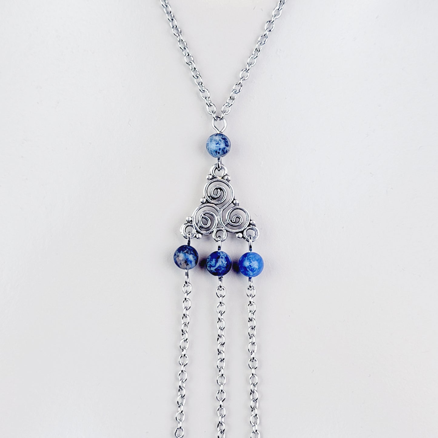 Triskelion Necklace to Nooses with Sodalite Stone Beads and Labia Clip. Non Piercing Intimate Body Jewelry for Women.