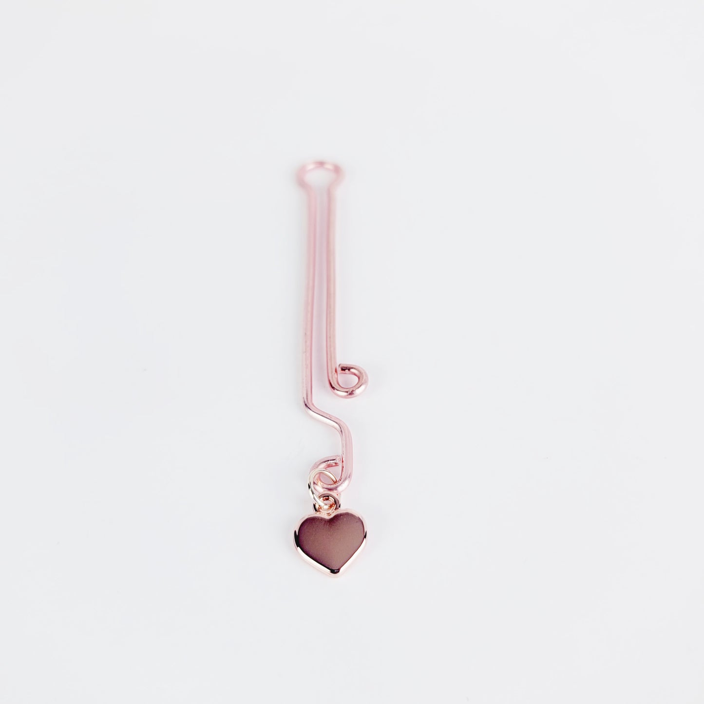 Labia Jewelry Clip with Heart, Rose Gold. Non Piercing Intimate Vaginal Jewelry.