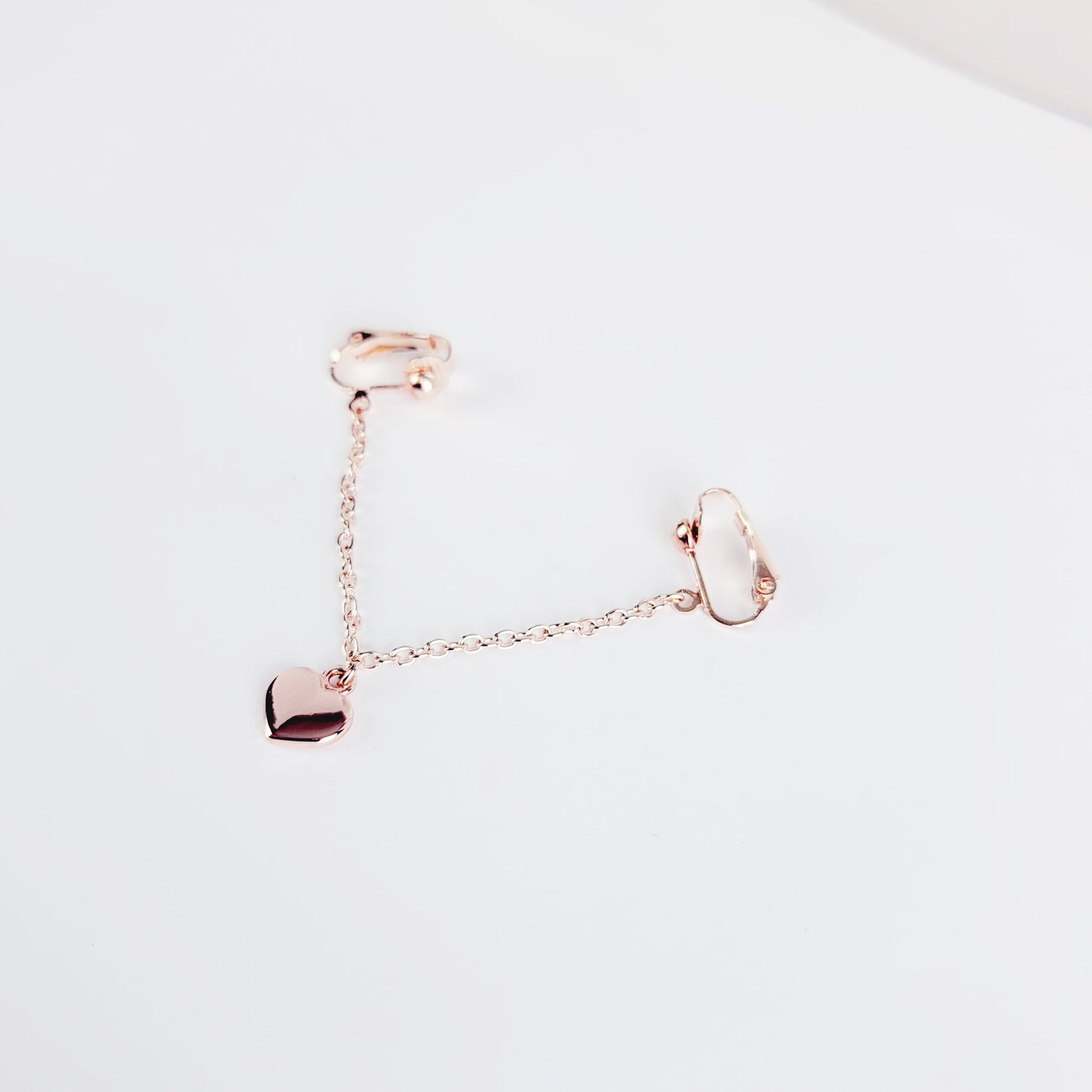 Labia Jewelry, Non Piercing. Rose Gold Labia Chain Dangle with Heart.