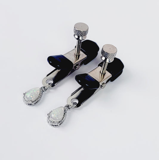 Adjustable Nipple Clamps with Pendant. Crab Clamps.