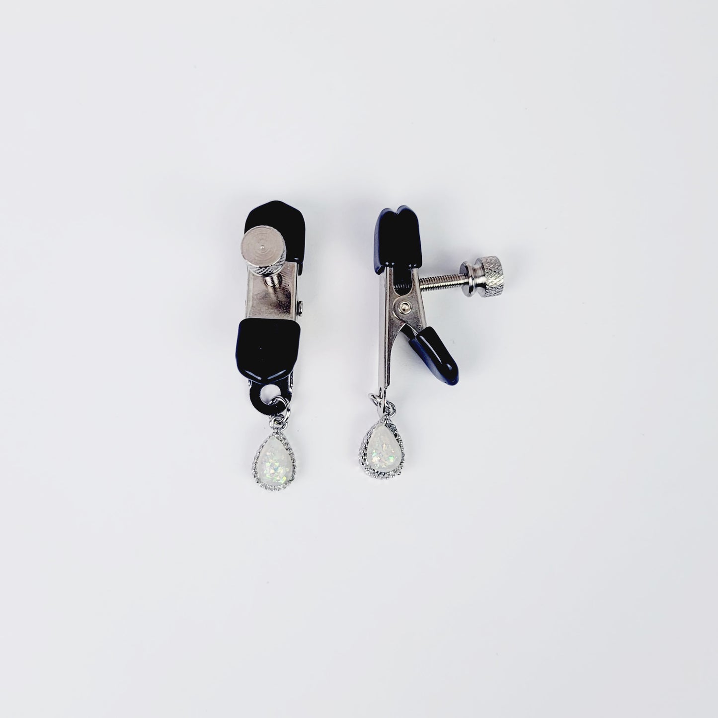 Adjustable Nipple Clamps with Pendant. Crab Clamps.