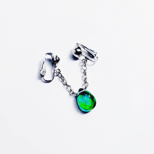 Non Piercing Labia Chain Dangle with Color Changing Gem. BDSM