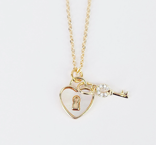 Discreet Day Collar with Heart Lock and Key, 18K Gold. Day Wear Necklace for BDSM submissive or slave