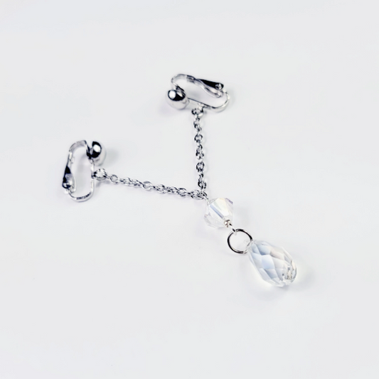 Labia Chain Dangle with Clear Crystals