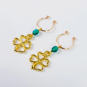 Gold Non-Piercing Nipple Rings with green crystal beads and four leaf clovers