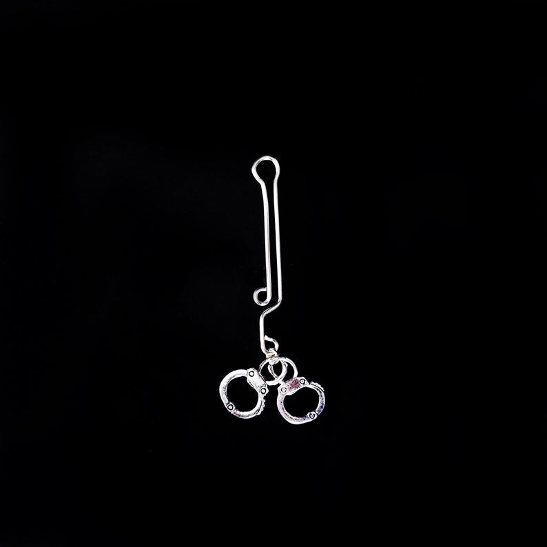 Handcuff Labia Clip