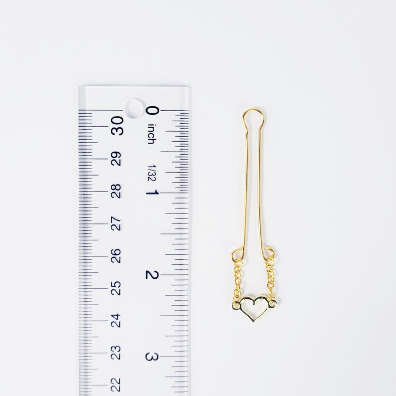 Gold Labia Clip With Dangling Heart